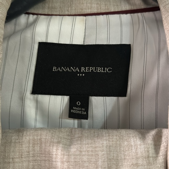 Banana Republic tan skirt suit. - Picture 3 of 5
